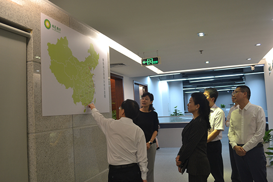 广东省和深圳市总工会向导到人生就是博集团调研工会事情